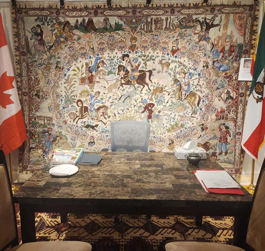 Carpet-desk